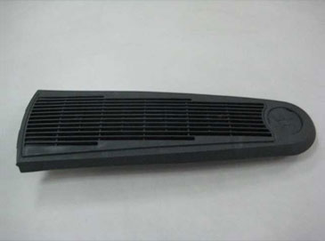 浅色防静电塑料中使用导电纤维的“浮纤”表面问题。